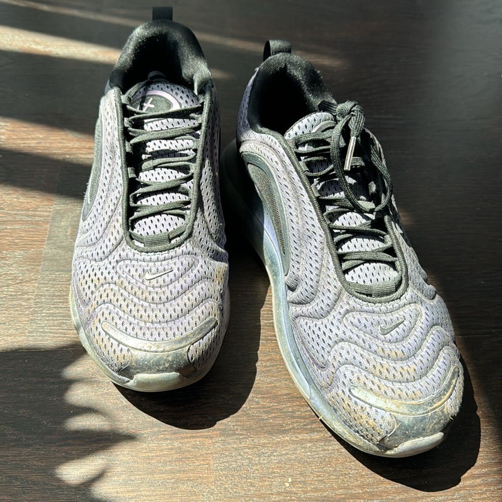 Nike 720 - Picture 2 of 3